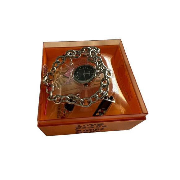 mudd Silvertone Stainless Steel Charm Bracelet Watch 28mm - Picture 1 of 7